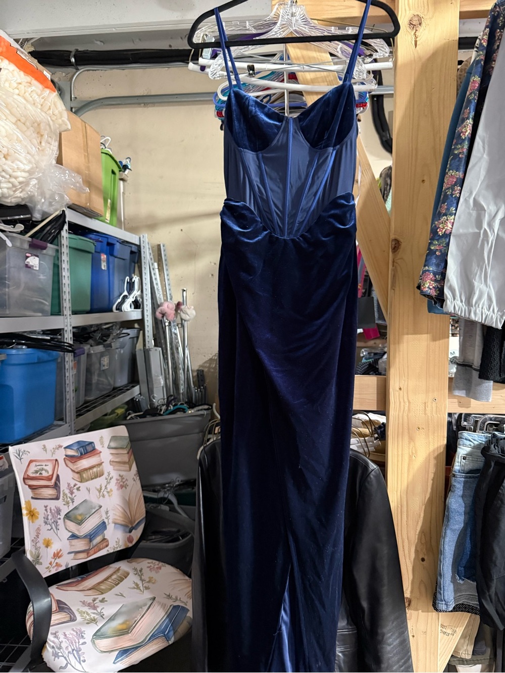 Lulu's Navy Velvet Spaghetti-Strap Maxi Dress